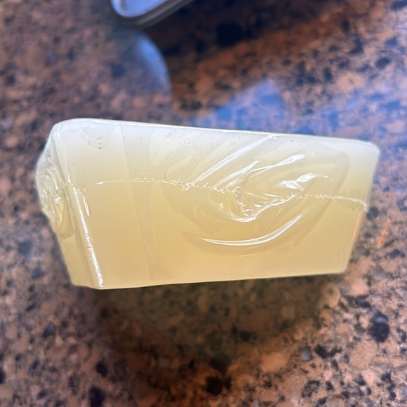 2 Longaberger Pottery Woven Traditions Heart Candles & Ramekins w/ Metal Stand - Picture 14 of 14